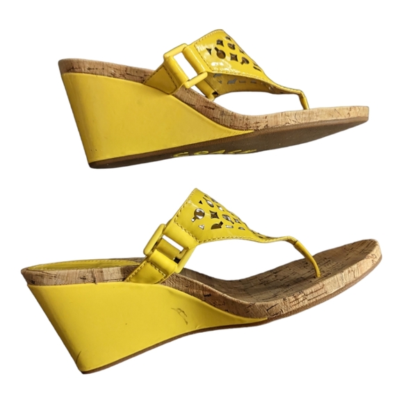 Coach C Lasercut Patent Leather Yellow BROOKK Wedge Thong Sandals Sz 8.5B - Picture 2 of 8